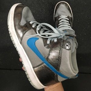 🚨SOLD🚨Cute Silver and Turquoise Nike Dunks